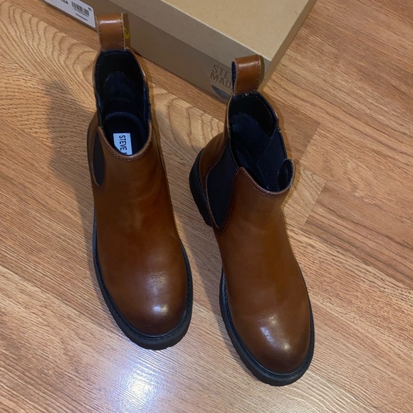 Steve Madden Boots - Picture 3 of 6